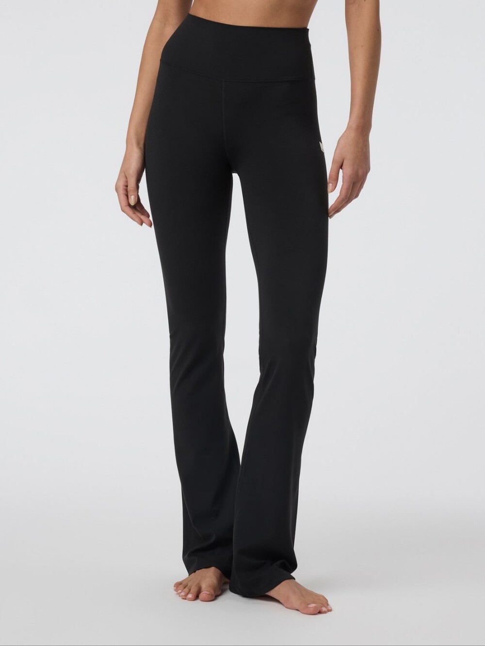 Vuori All The Feels Slim Flare Leggings Black S Long NWT